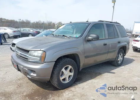 2005 Chevrolet Trailblazer Ls из США, поврежденный, VIN 1GNDT13SX52338407